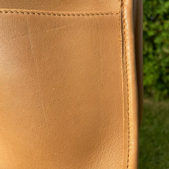 VINTAGE COACH BAG (RARE COLOR) - Picture 8 of 13